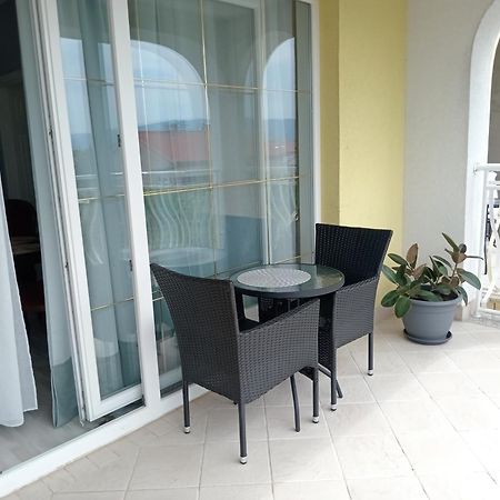Ana Rooms Krk Town Exterior photo