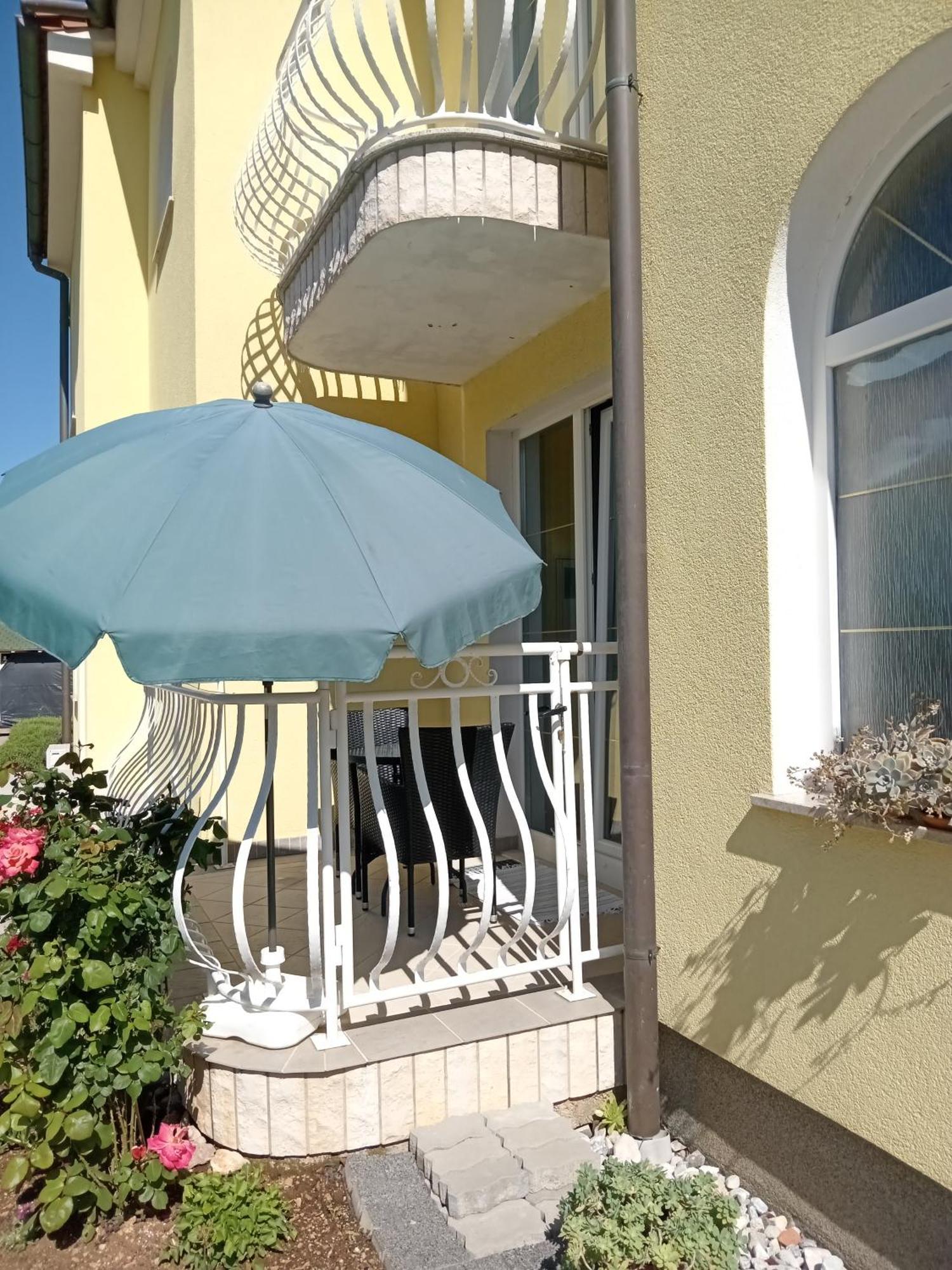 Ana Rooms Krk Town Exterior photo