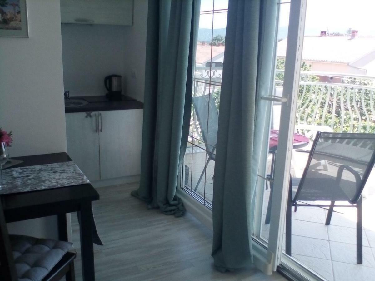 Ana Rooms Krk Town Exterior photo