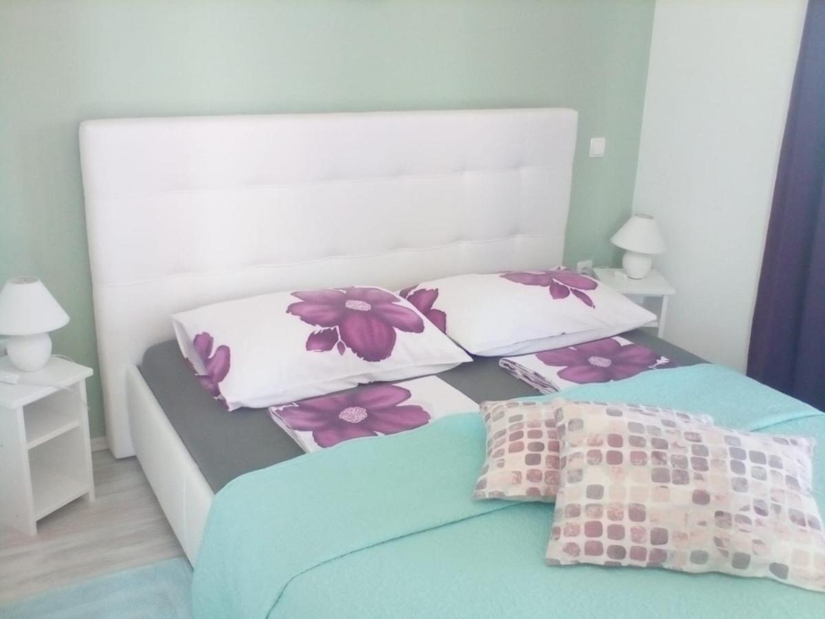 Ana Rooms Krk Town Exterior photo
